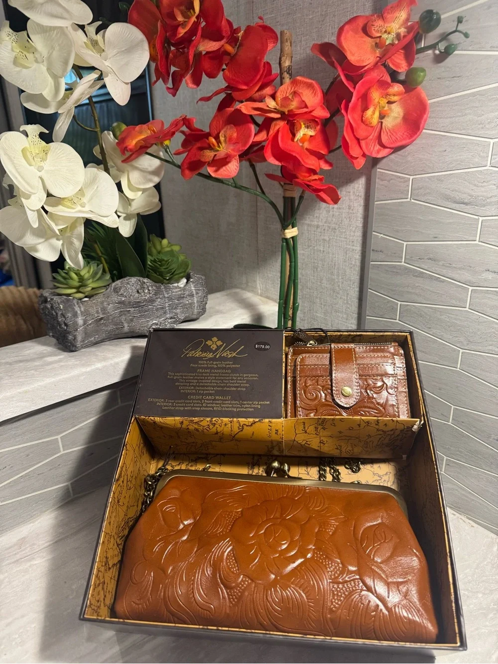 NWT Patricia Nash KISS LOCK Cognac Embossed Leather Shoulder Bag & Wallet Set